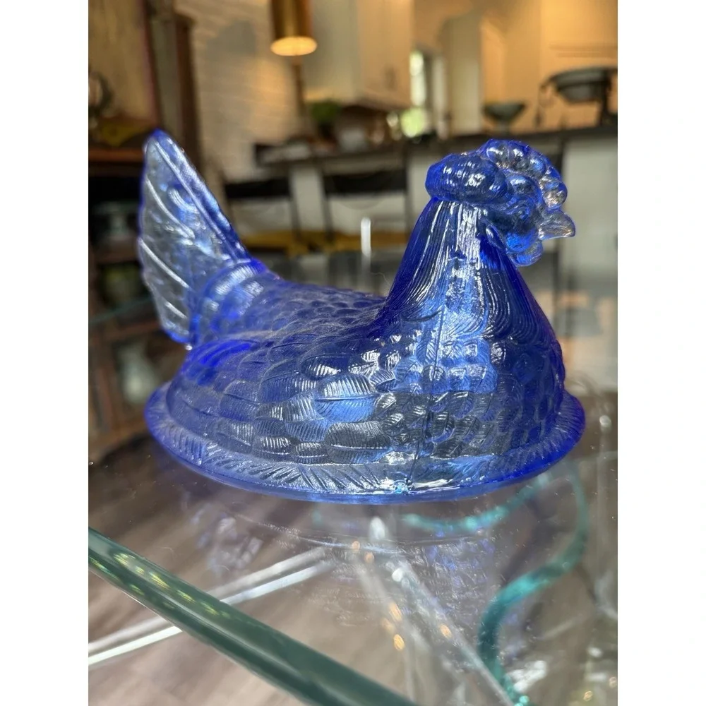 Vintage Hen On A Nest LID ONLY Blue Glass Top Split Tail 7